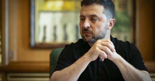 Зеленський про зустріч із Путіним: де завгодно, але не в РФ і не в Білорусі Зеленський про зустріч із Путіним: де завгодно, але не в РФ і не в Білорусі