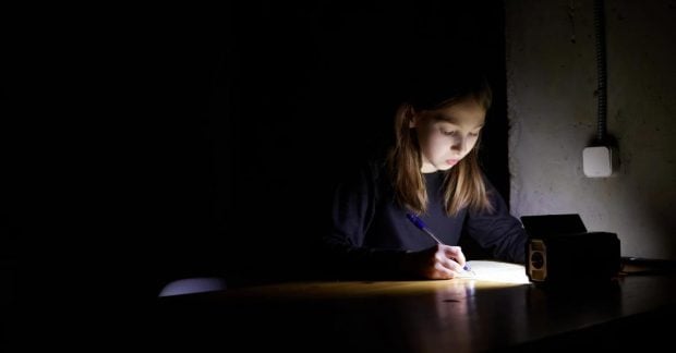 В Україні знову планують відключення світла опубліковано розклад на понеділок 10 листопада В Україні знову планують відключення світла опубліковано розклад на понеділок 10 листопада