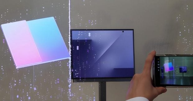 Оголошено дату презентації 10-дюймового смартфона Samsung з трьома екранами Оголошено дату презентації 10-дюймового смартфона Samsung з трьома екранами