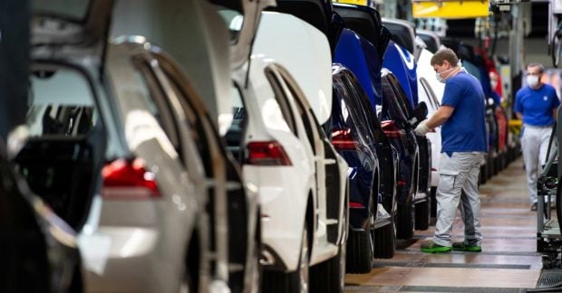 Історичний крок Volkswagen припиняє виробництво автомобілів на німецькому заводі Історичний крок Volkswagen припиняє виробництво автомобілів на німецькому заводі