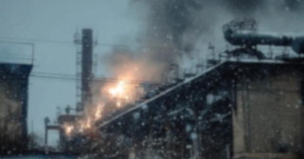 Десятки тисяч людей залишилися без опалення через цілеспрямовані атаки РФ на Херсонську ТЕЦ Десятки тисяч людей залишилися без опалення через цілеспрямовані атаки РФ на Херсонську ТЕЦ