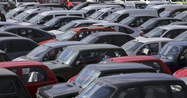 Найскладніші 20 років для головного автовиробника Росії падіння в кризу Найскладніші 20 років для головного автовиробника Росії падіння в кризу