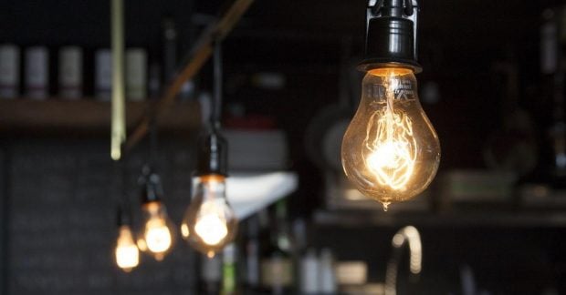 Непогода и Россия обесточили тысячи украинцев с наибольшими проблемами в некоторых регионах Непогода и Россия обесточили тысячи украинцев с наибольшими проблемами в некоторых регионах